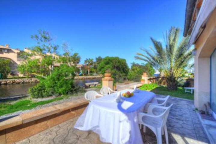 104150 House in Port d Alcudia