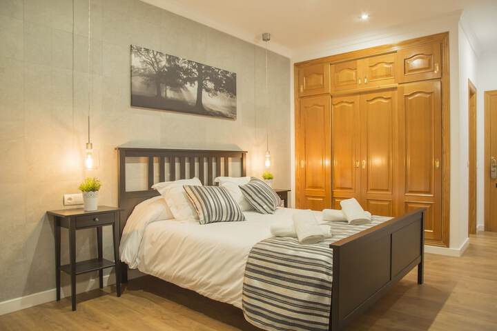 Room 4 of 42