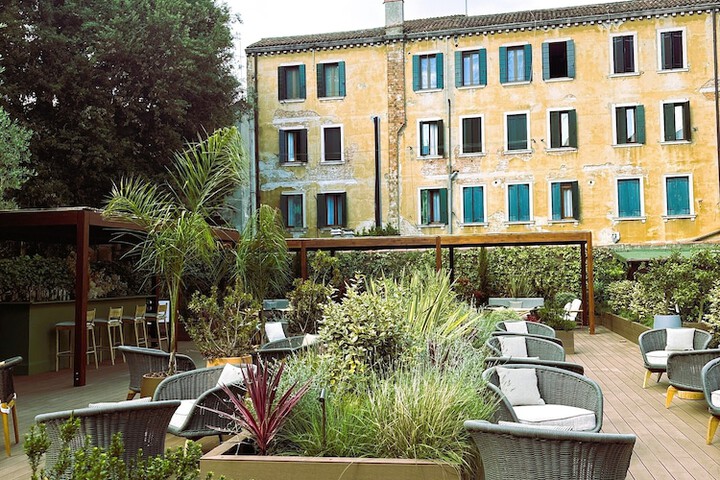 Hotel Exterior 57 of 60