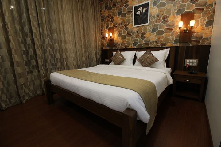 Room 4 of 44