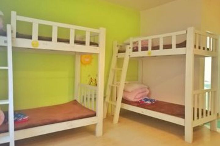 Room 30 of 64