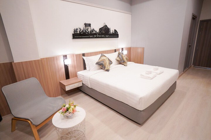 Room 5 of 56