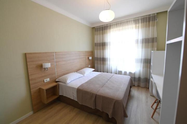 Room 20 of 33