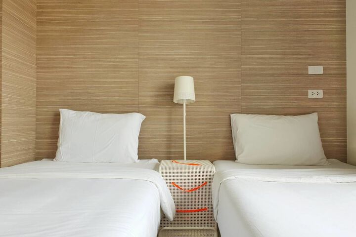 Room 11 of 31
