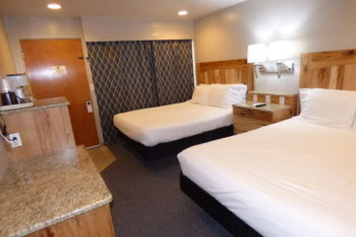 Room 22 of 35