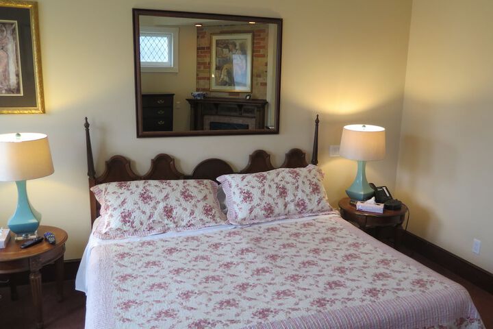 Room 11 of 42