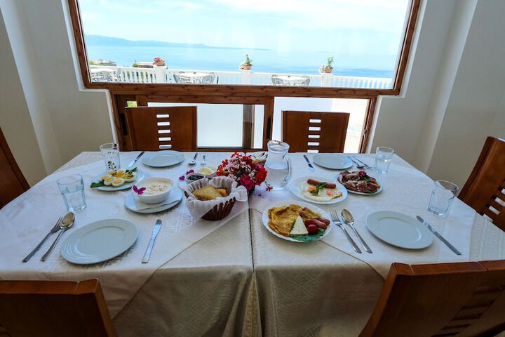 Breakfast/Coffee Service 36 of 56