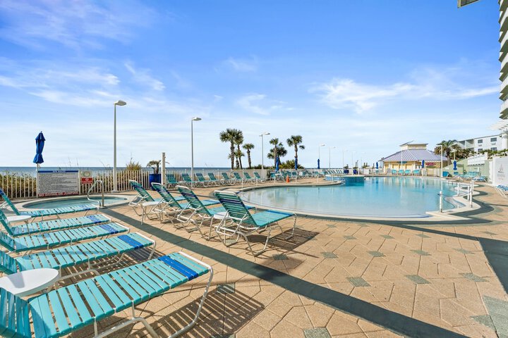 Pool 60 of 83