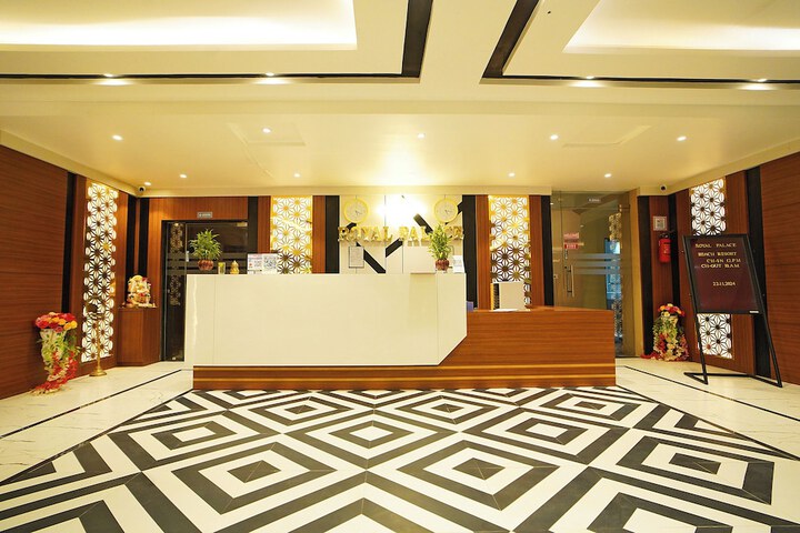 Hotel Interior 4 of 81