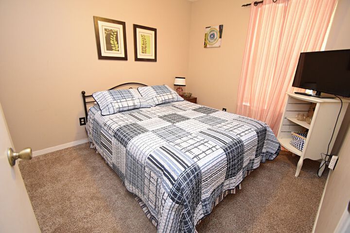 Room 3 of 40