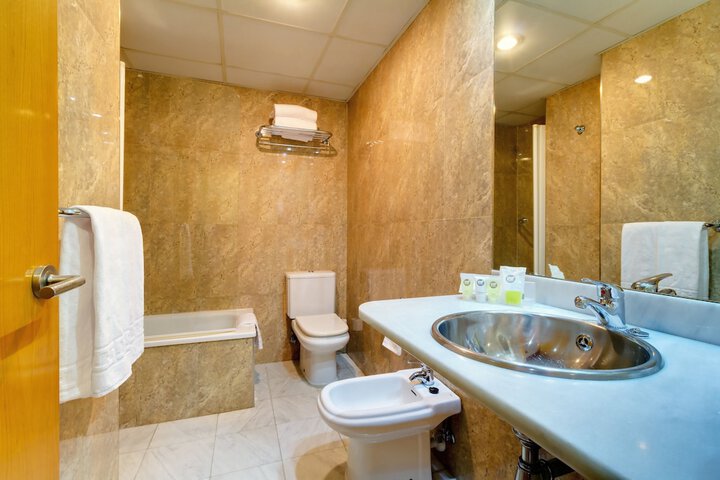 Clean Restrooms