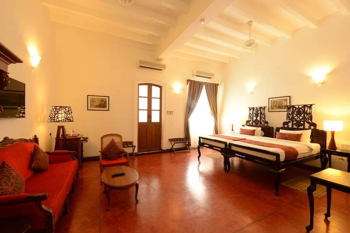 Room 4 of 59
