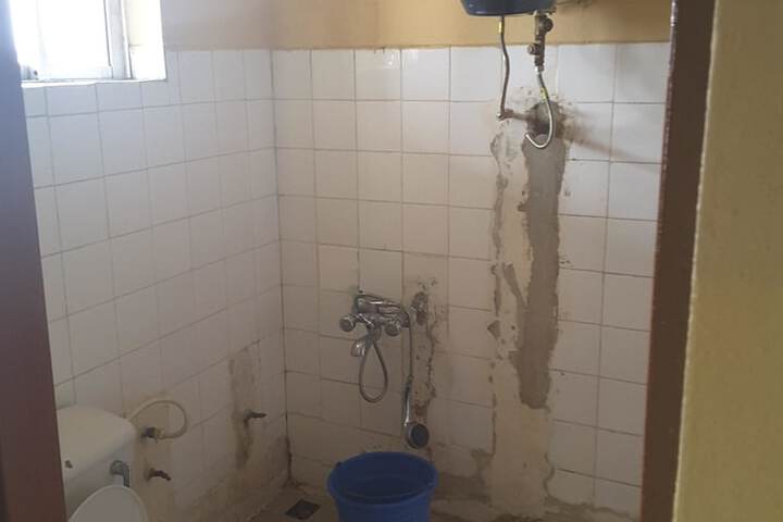 Room 11 of 25