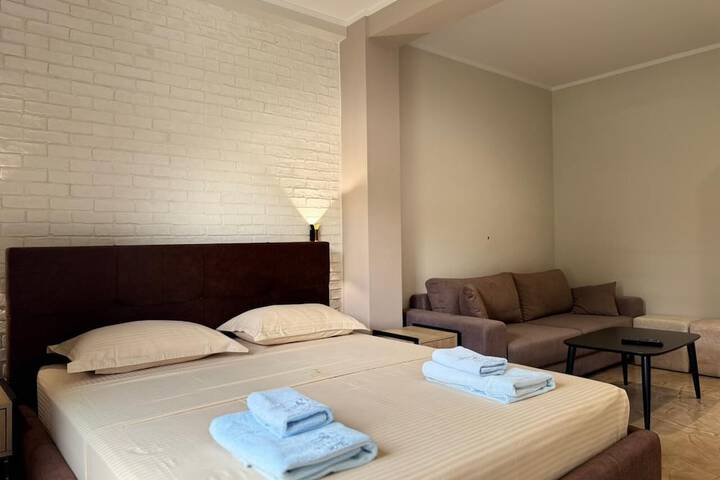 Room 15 of 95