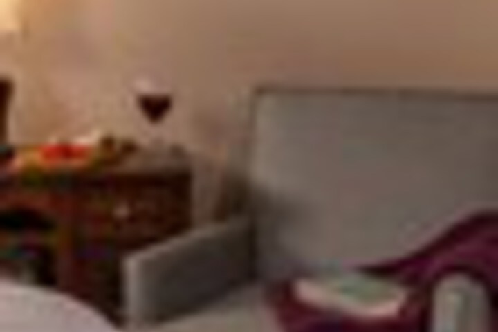Room 20 of 282