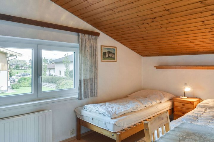 Room 7 of 36