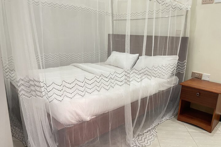 Room 9 of 9