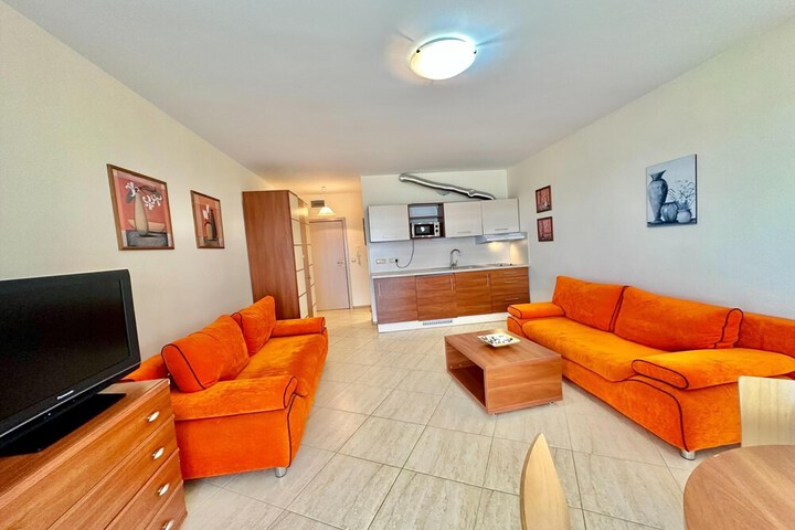 Room 92 of 151