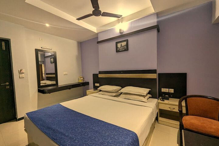 Room 5 of 35