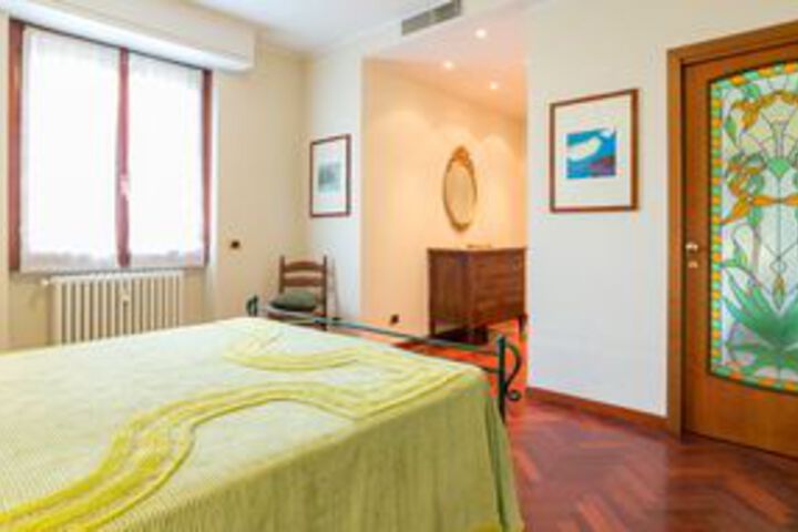 Room 28 of 59