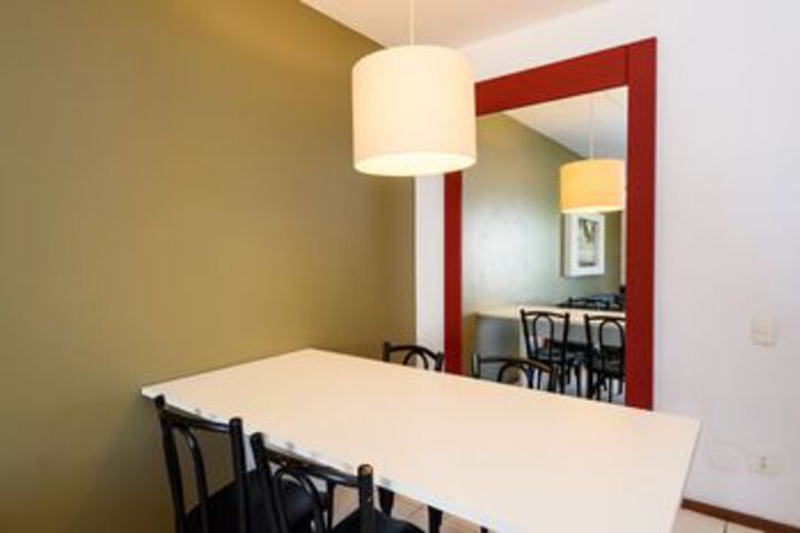 Room 16 of 28