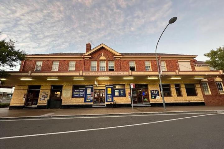 Boyles Hotel