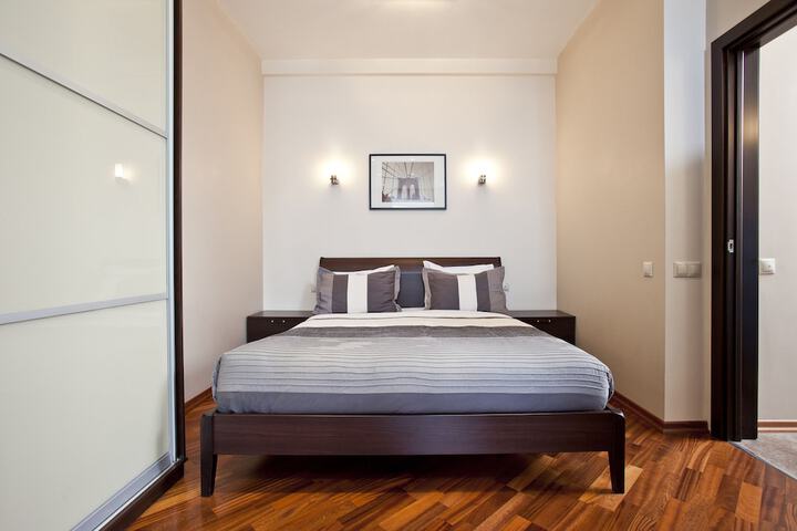 Room 7 of 31