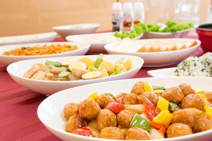 Dining 49 of 56