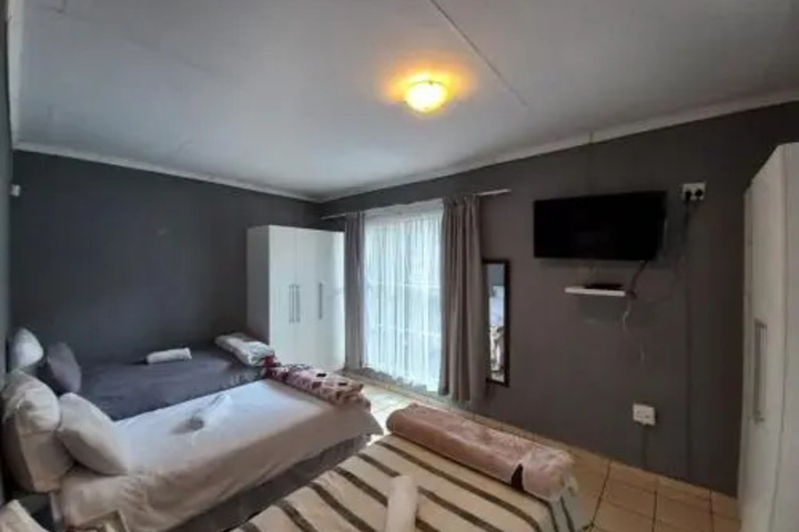 Meyiwa Guest Palace