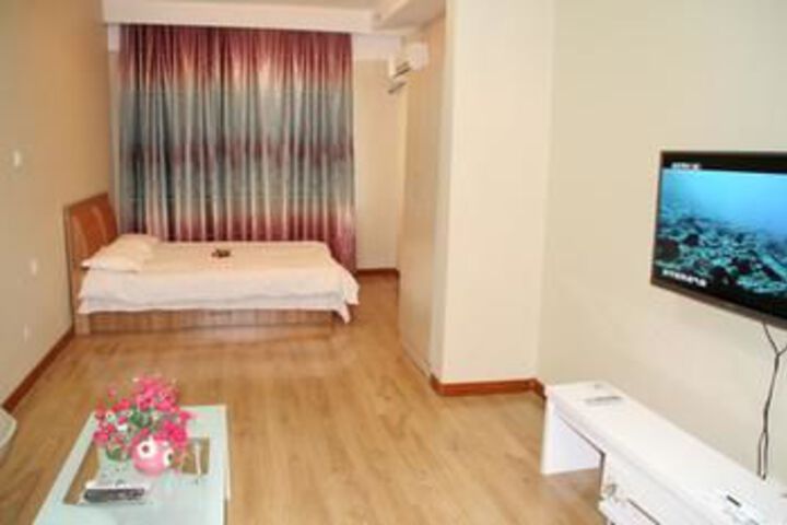 Room 25 of 57