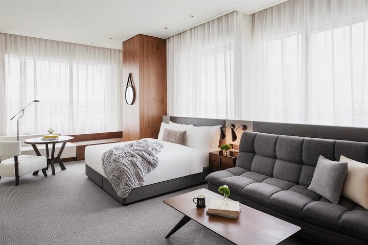 Room 18 of 63