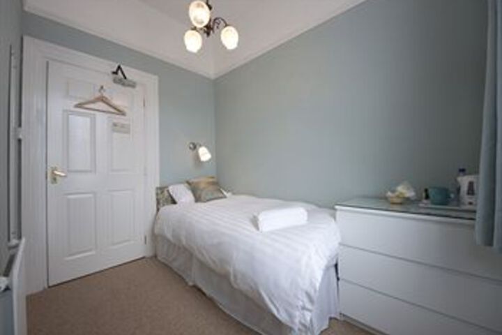 Room 7 of 20