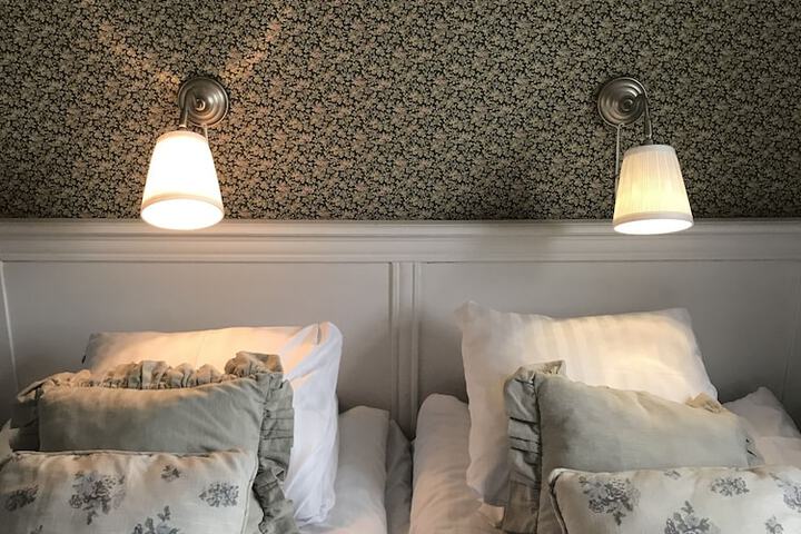 Room 7 of 52