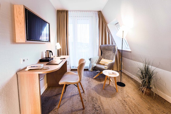 Room 11 of 31