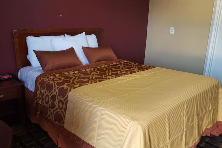 Room 6 of 36