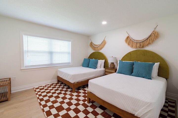 Room 3 of 46
