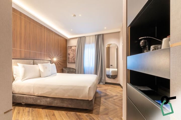 Room 6 of 50