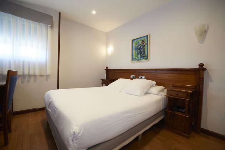 Room 26 of 85