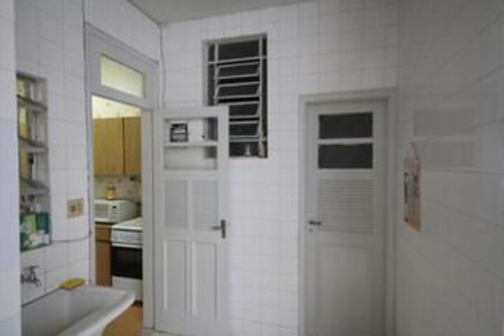 Room 15 of 24