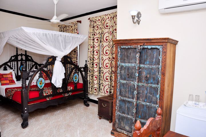 Room 15 of 92