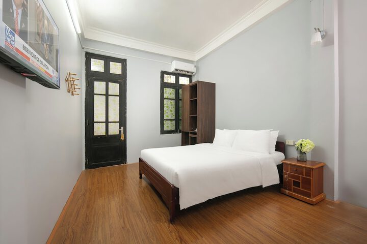 Room 7 of 15