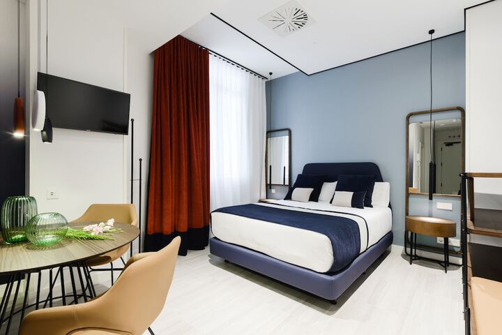 Room 3 of 91