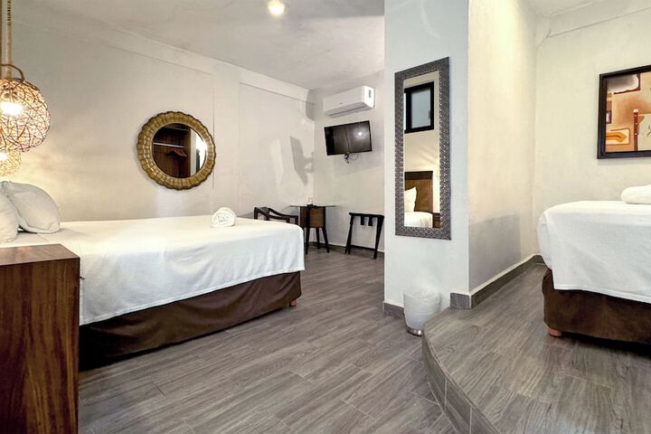 Room 16 of 48