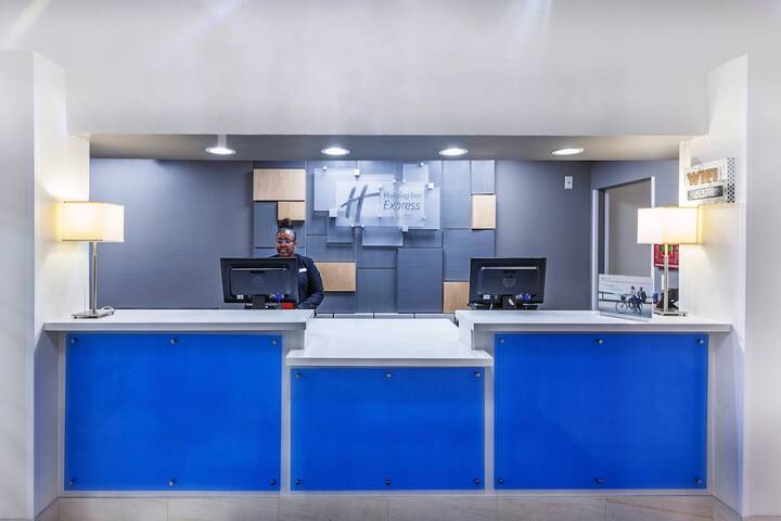 Concierge desk