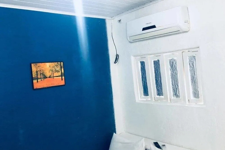 Room 5 of 5