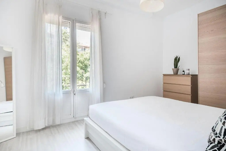 Room 2 of 19