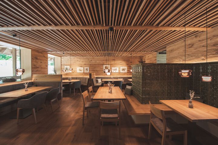 Dining 50 of 74