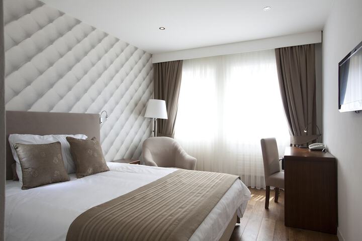 Room 14 of 56