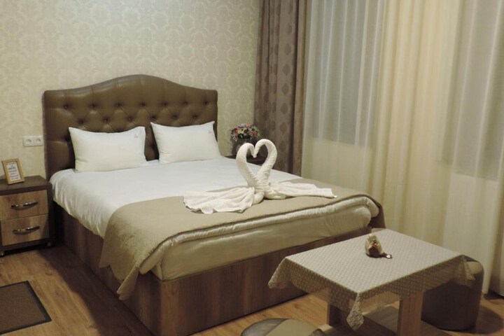 Room 14 of 34