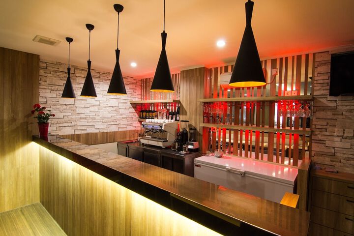 Breakfast/Coffee Service 32 of 39